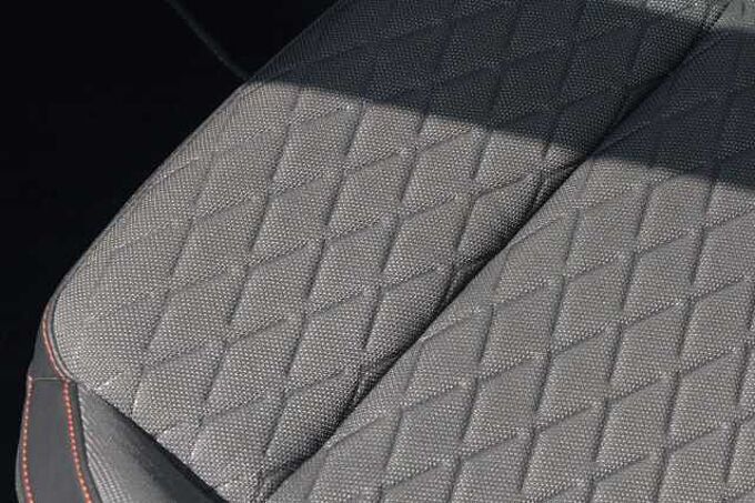 SEAT Leon 1.4 e-HYBRID (204ps) FR DSG